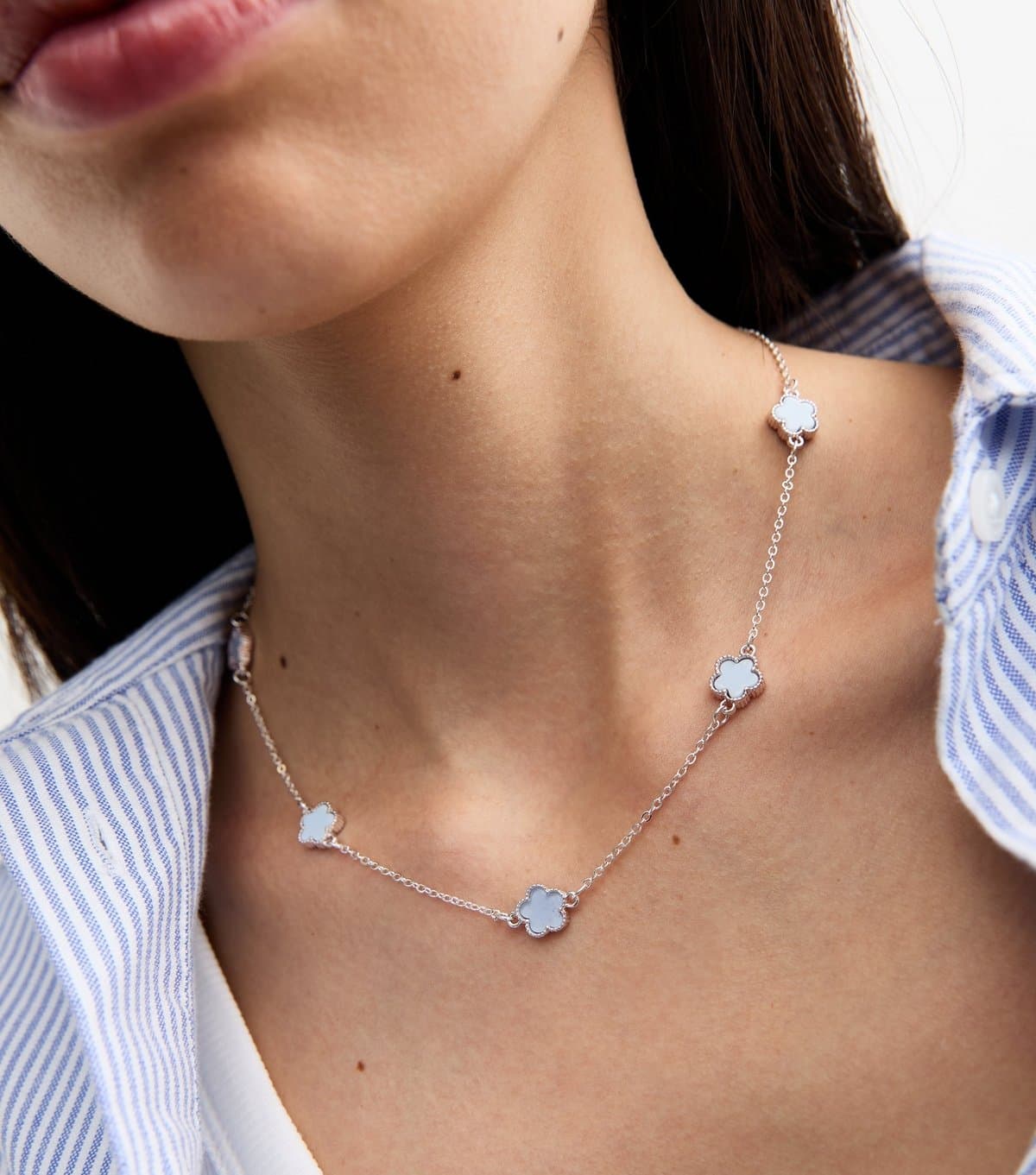 New Look New Look Silver Tone Flower Charm Necklace