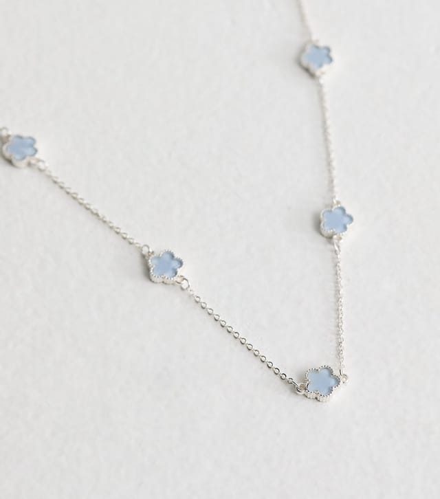 New Look Silver Tone Flower Charm Necklace New Look - 3