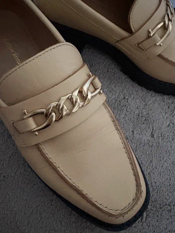 & Other Stories & Other Stories Leather Chain Loafers Size 3 Chunky Sole Cream Beige