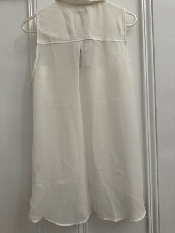 Bershka Bershka Collection White Sleeveless Chiffon Blouse Top Size M BNWT