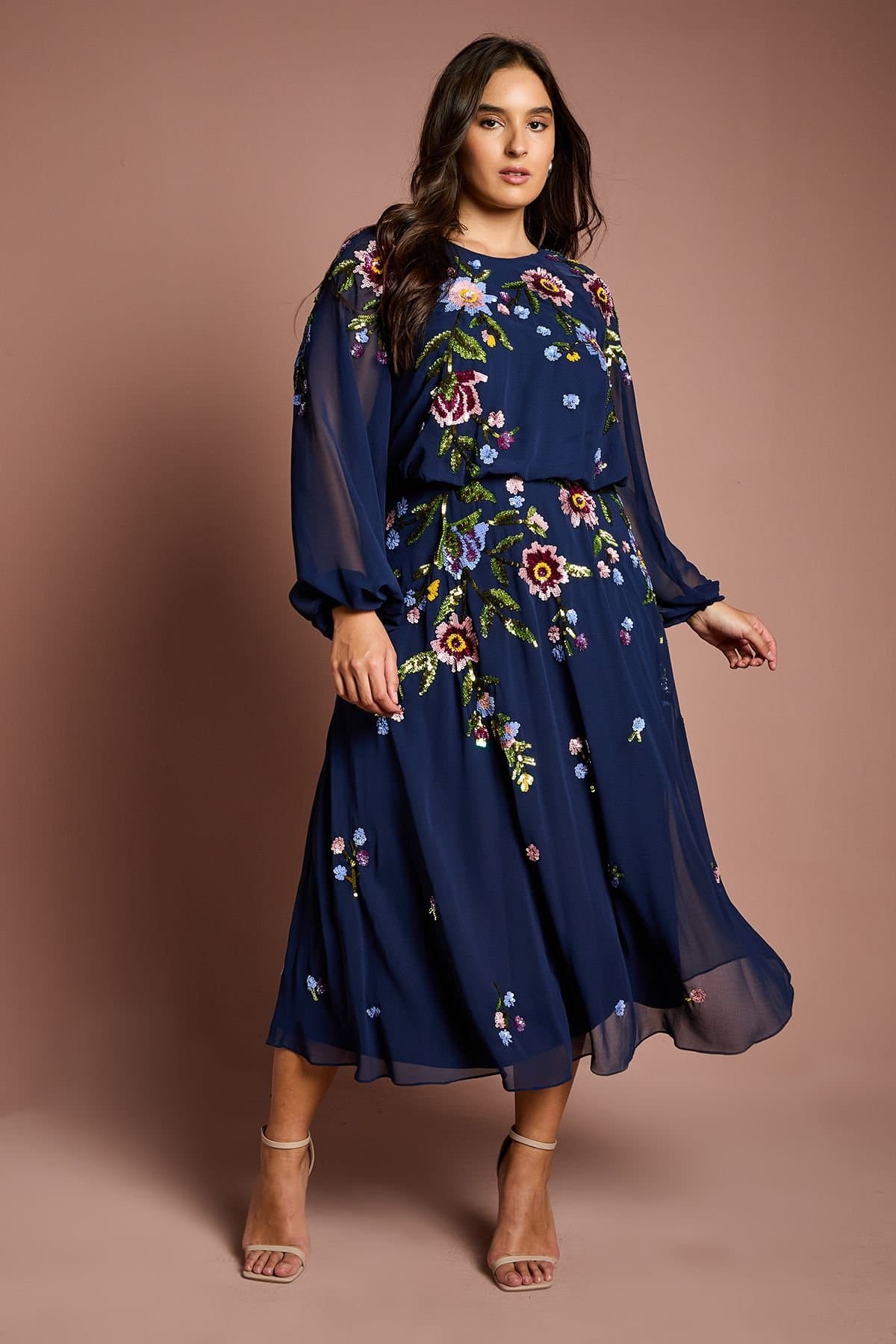 Coast Coast Women's Plus Size Long Sleeve Floral Embellished Sequin Midi Dress in Navy