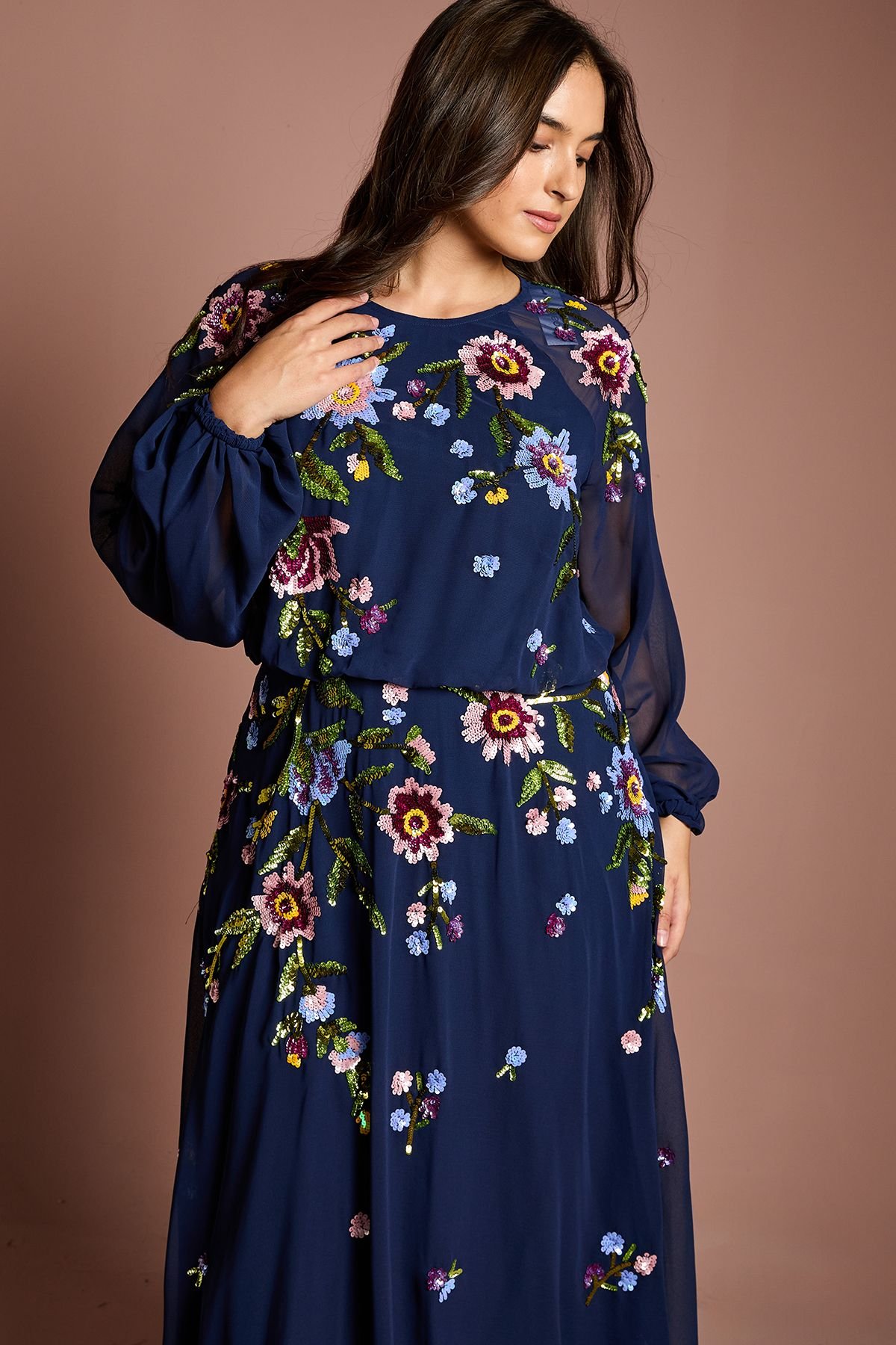 Coast Coast Women's Plus Size Long Sleeve Floral Embellished Sequin Midi Dress in Navy - 4