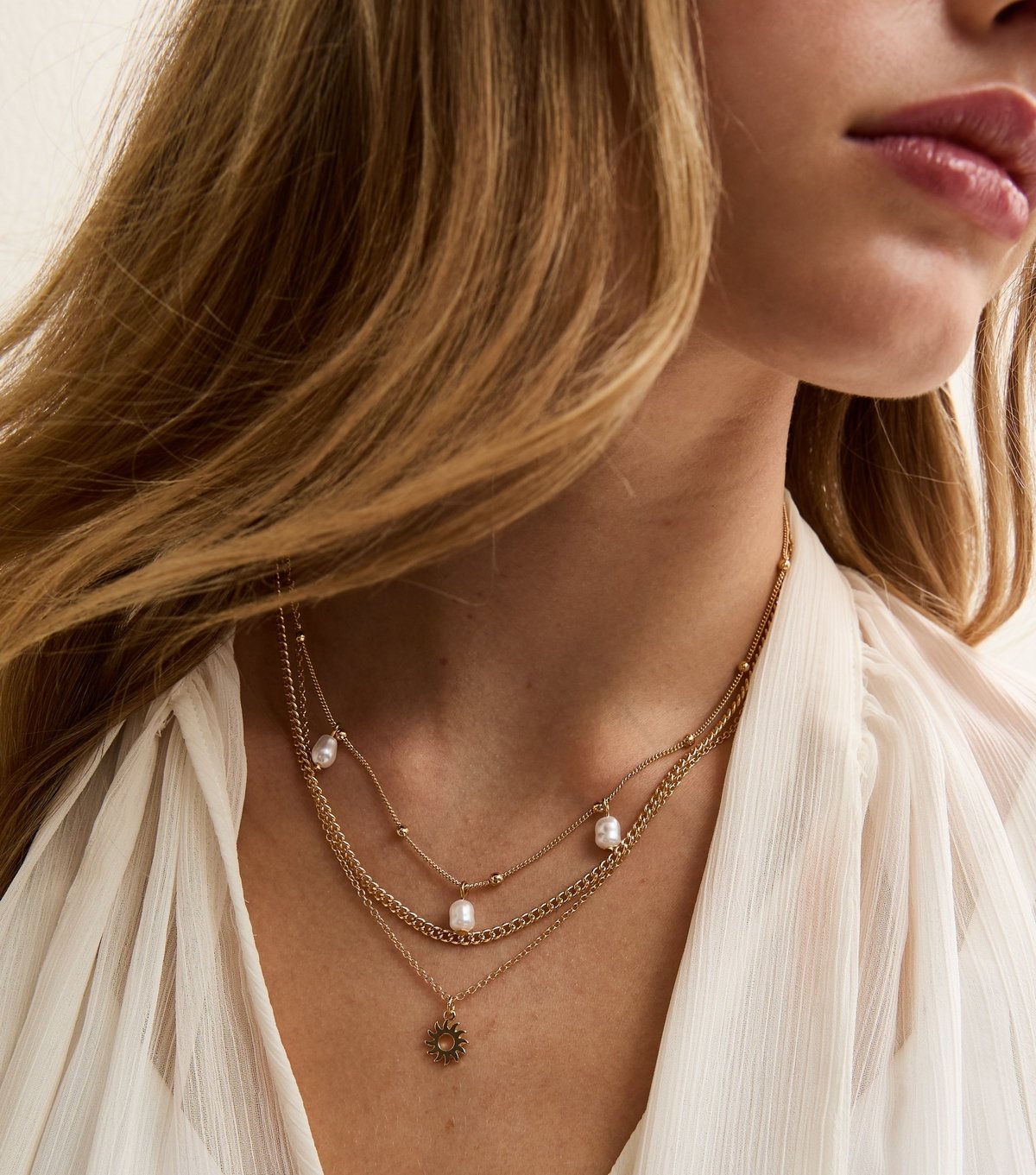 New Look Gold Tone Triple Layered Faux Pearl Drop Necklace New Look - 2