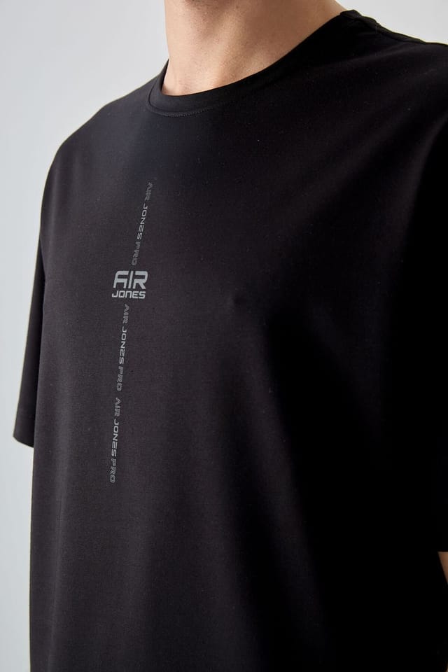 Tommy Life Tommy Life Men's Oversized Printed Crew Neck T-Shirt in Black - 2