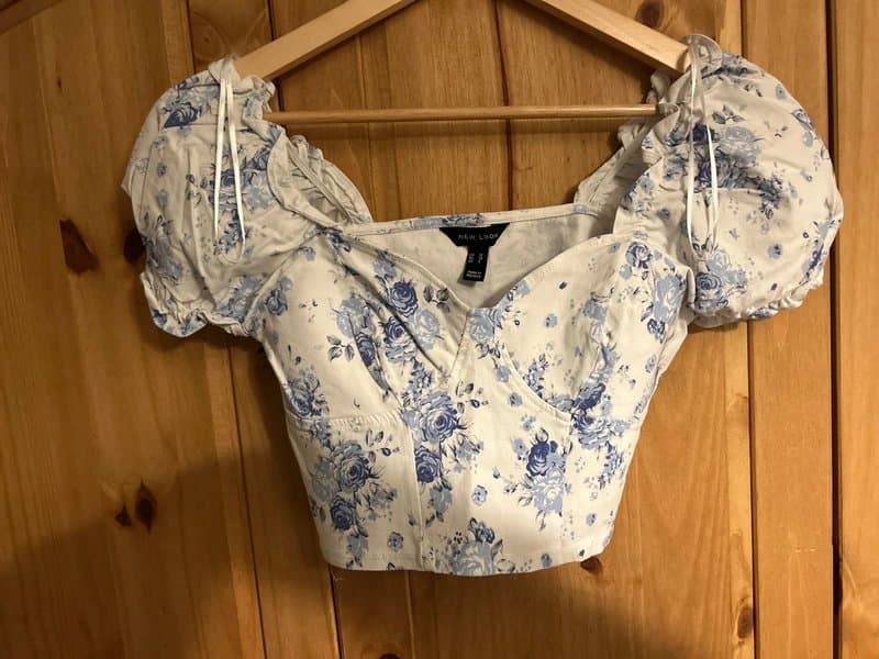 New Look New Look Floral cropped top