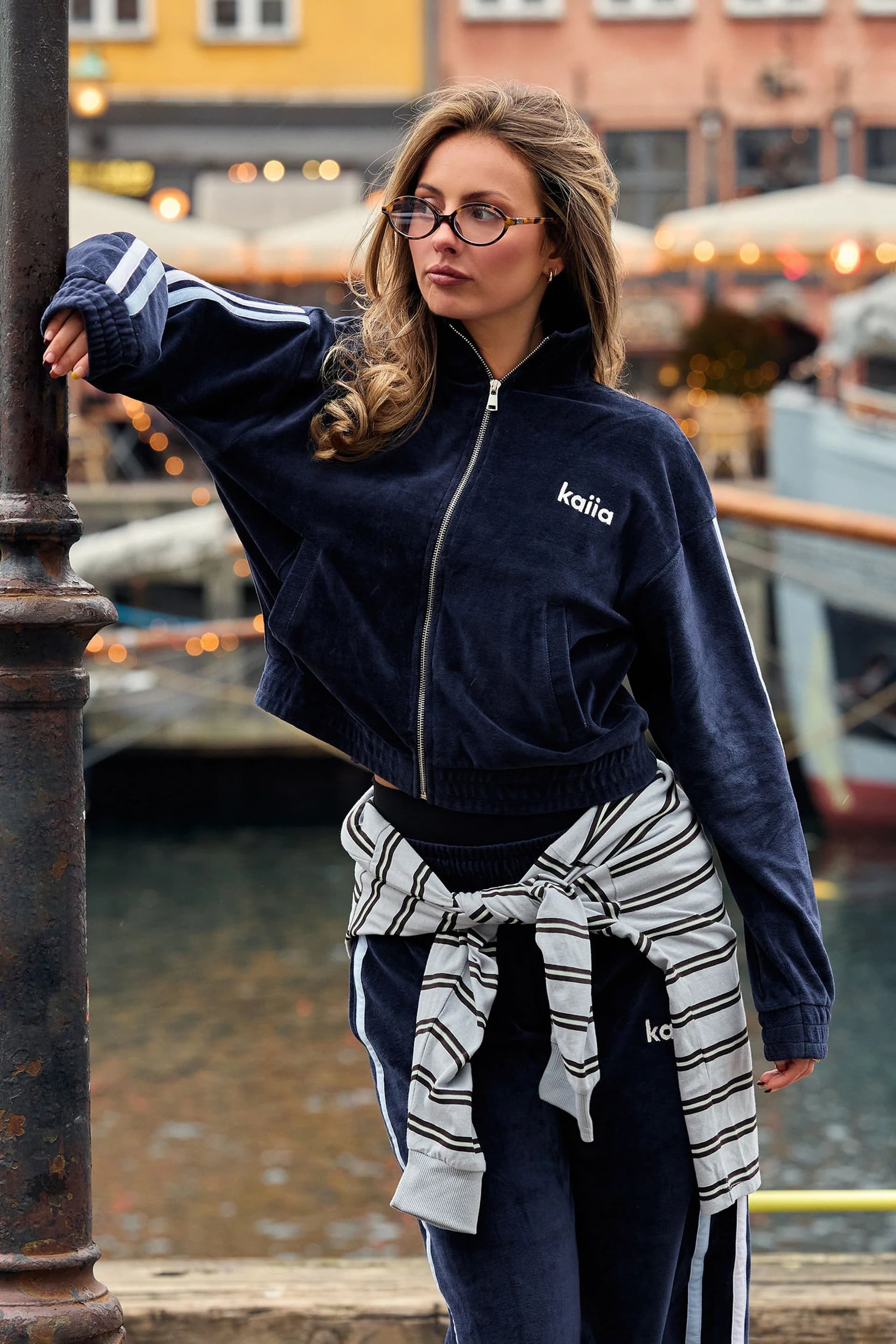 Kaiia Kaiia Velour Side Stripe Funnel Neck Zip Through Cropped Sweatshirt Navy & Baby Blue