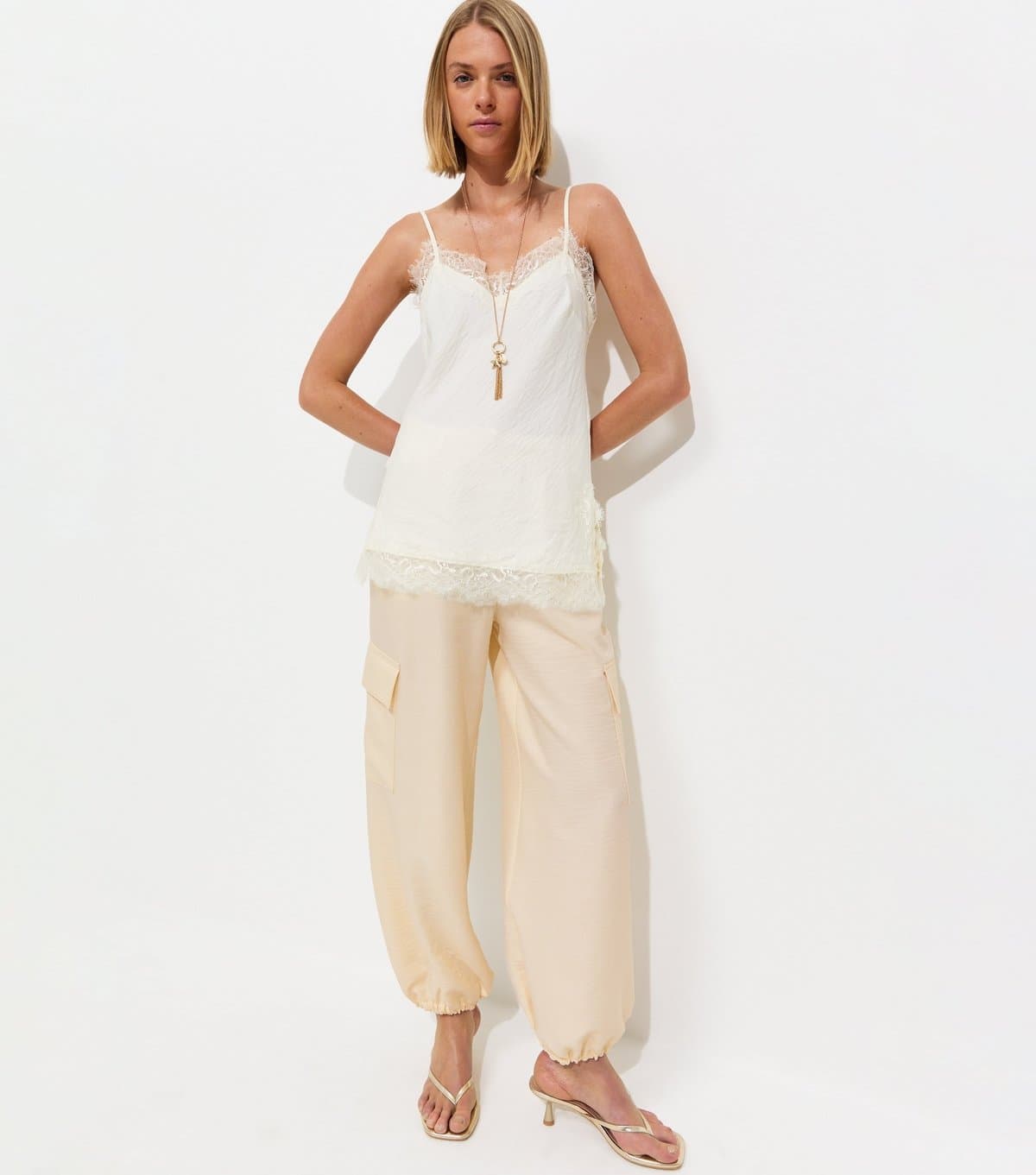 New Look New Look Cream Texture Cargo Cuffed Trousers
