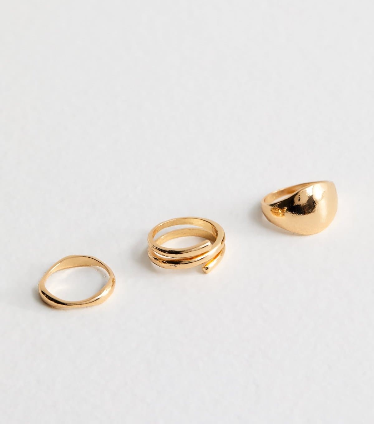 New Look Pack of 3 Gold Tone Sleek Chunky Rings New Look