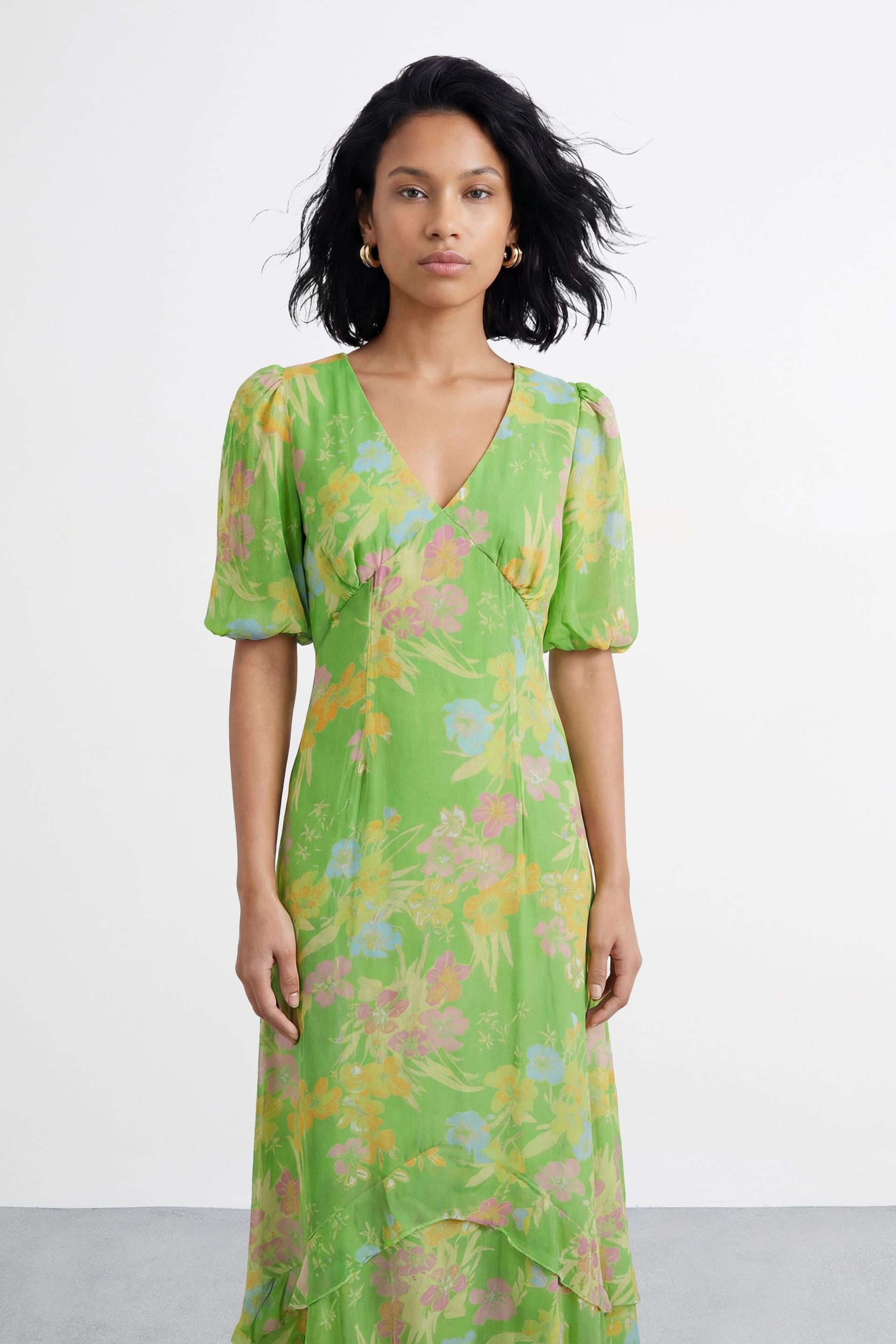 Warehouse Warehouse Women's Floral Printed Viscose Floral Midi Dress in Green - 4
