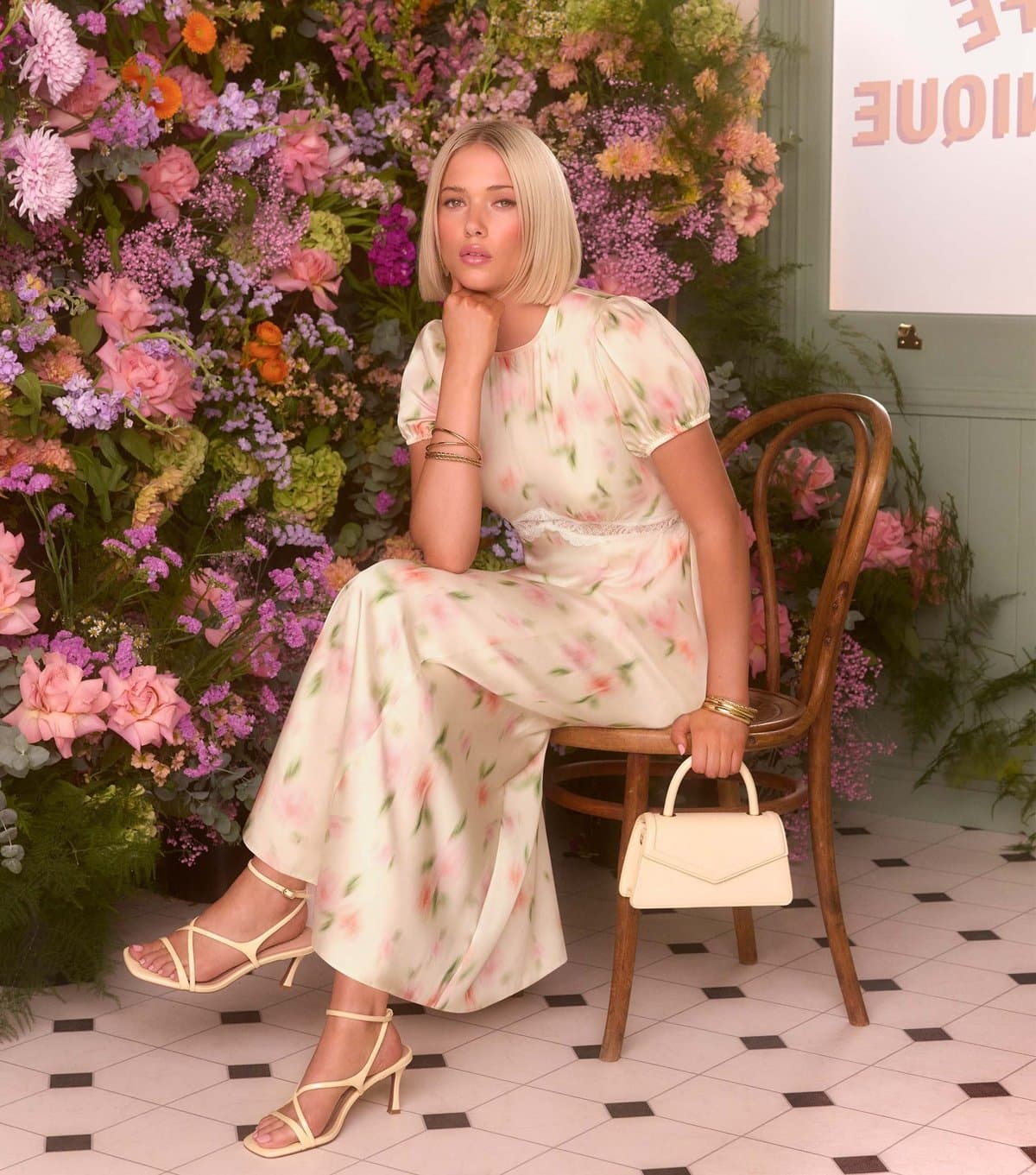 New Look Women's Cream Blurred Floral Print Midi Dress New Look