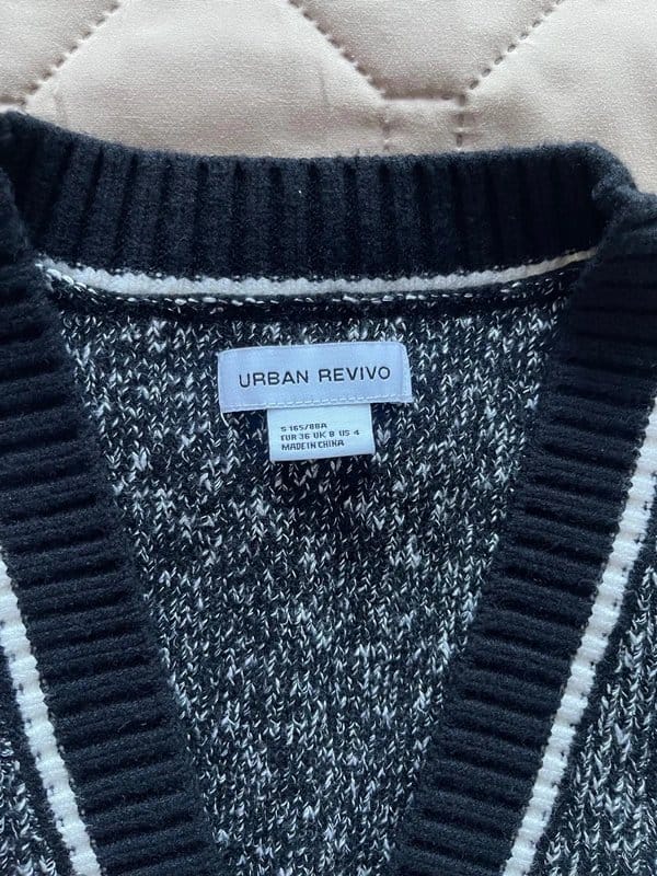 Urban revivo sweater vest
