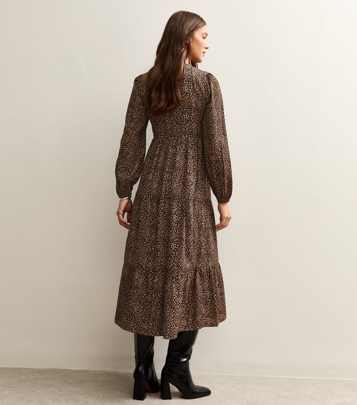 New Look Women's Brown Crepe Animal Print Wrap Midi Dress New Look - 4