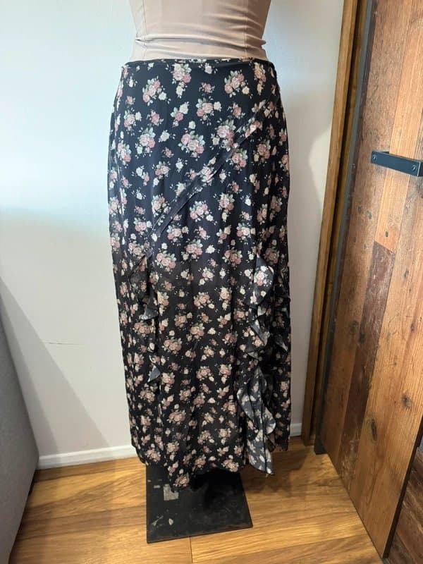 ASOS Design ruffle chiffon printed maxi skirt front splits boho Tumblr sheer size 10