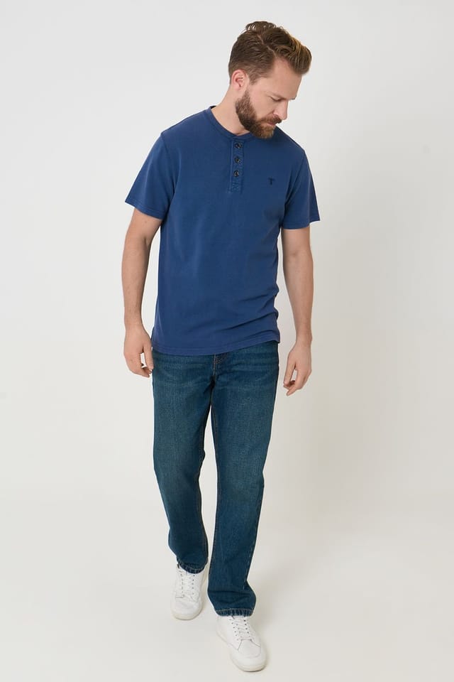 Saltwell Saltwell Men's Dyed Grandad Collar Cotton T-Shirt in Indigo - 3