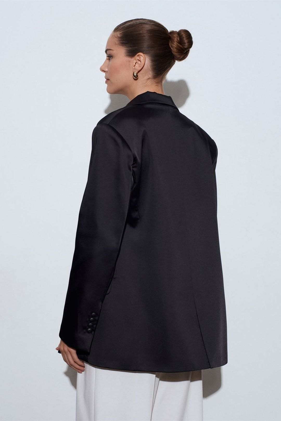 Dilvin Dilvin Women's Crepe Blazer Jacket in Black - 4