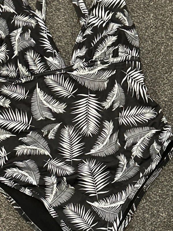 ASOS ASOS Palm print cage back Swimsuit size 6 FFCup   K18