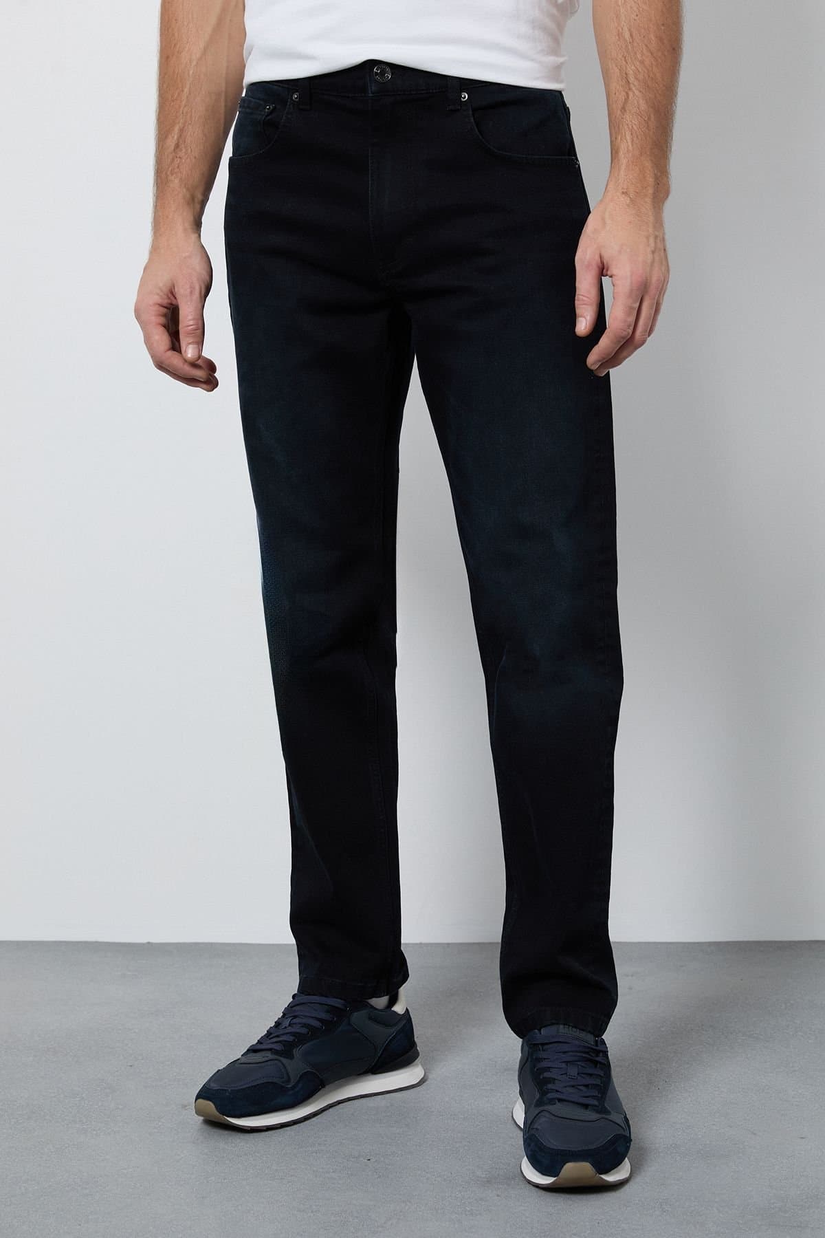 Burton Burton Men's Blue Black Dark Wash Stretch Slim Fit Jean in Dark Blue