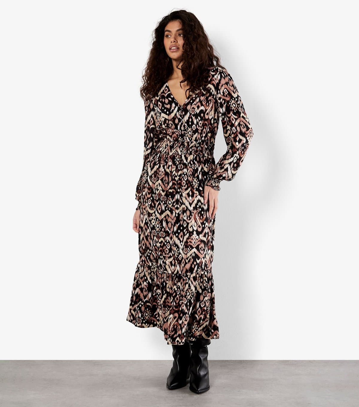 Apricot Women's Black Abstract Print Midaxi Dress Apricot New Look