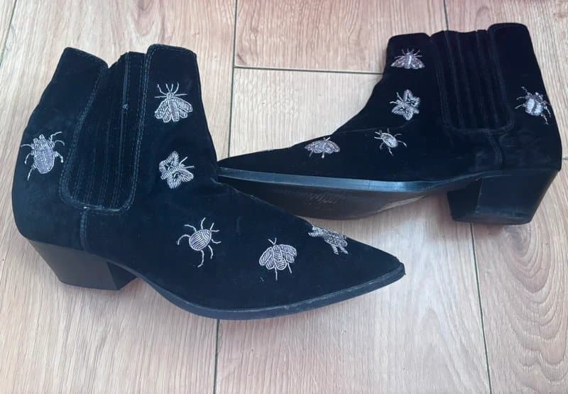 Topshop Topshop black velvet ankle boots size 4  embroidered detail