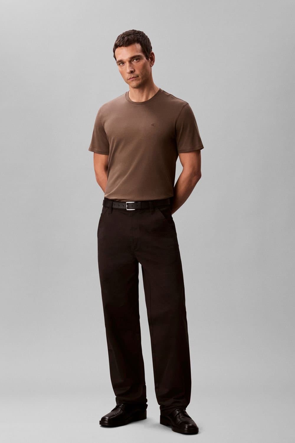 Calvin Klein Calvin Klein Men's Ss Supima Chest Emb Crewneck Tee Grey