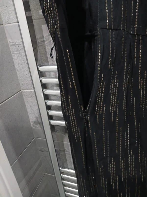 Lipsy Lipsy 💋 bnwot size 8 black and gold jumpsuit cropped