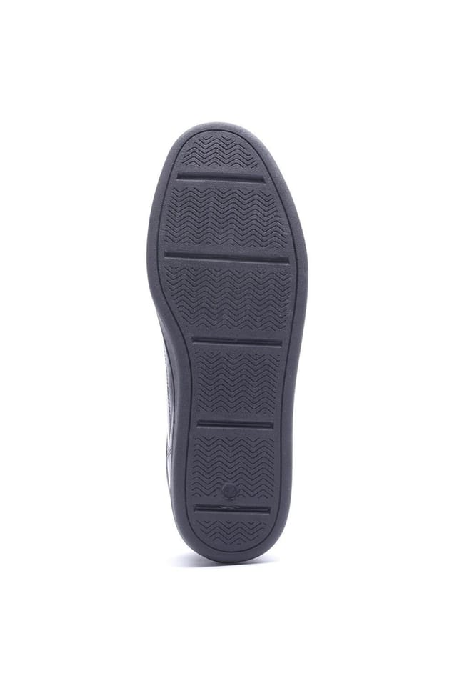 Base London Base London Men's Zammo Lace Up Trainer in Black - 3