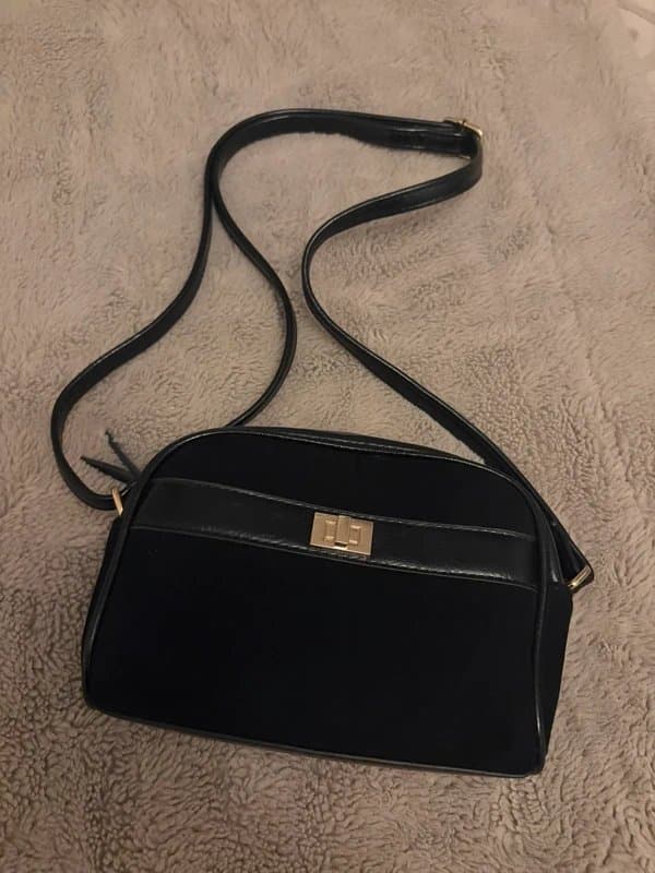 New Look Black small hand shoulder bag faux leather and suede New look