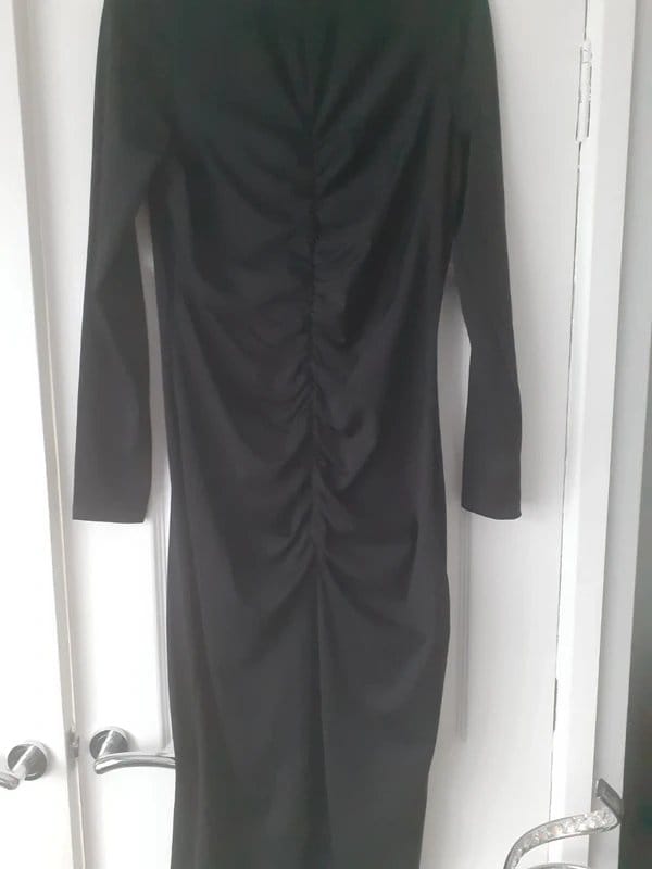 New Look Black Ruched Midi Dress