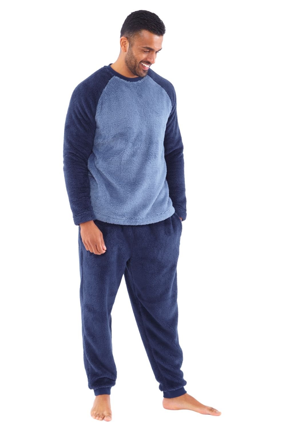 Just Essentials Just Essentials Men's 2 Piece Fleece Lounge Set in Navy - 3