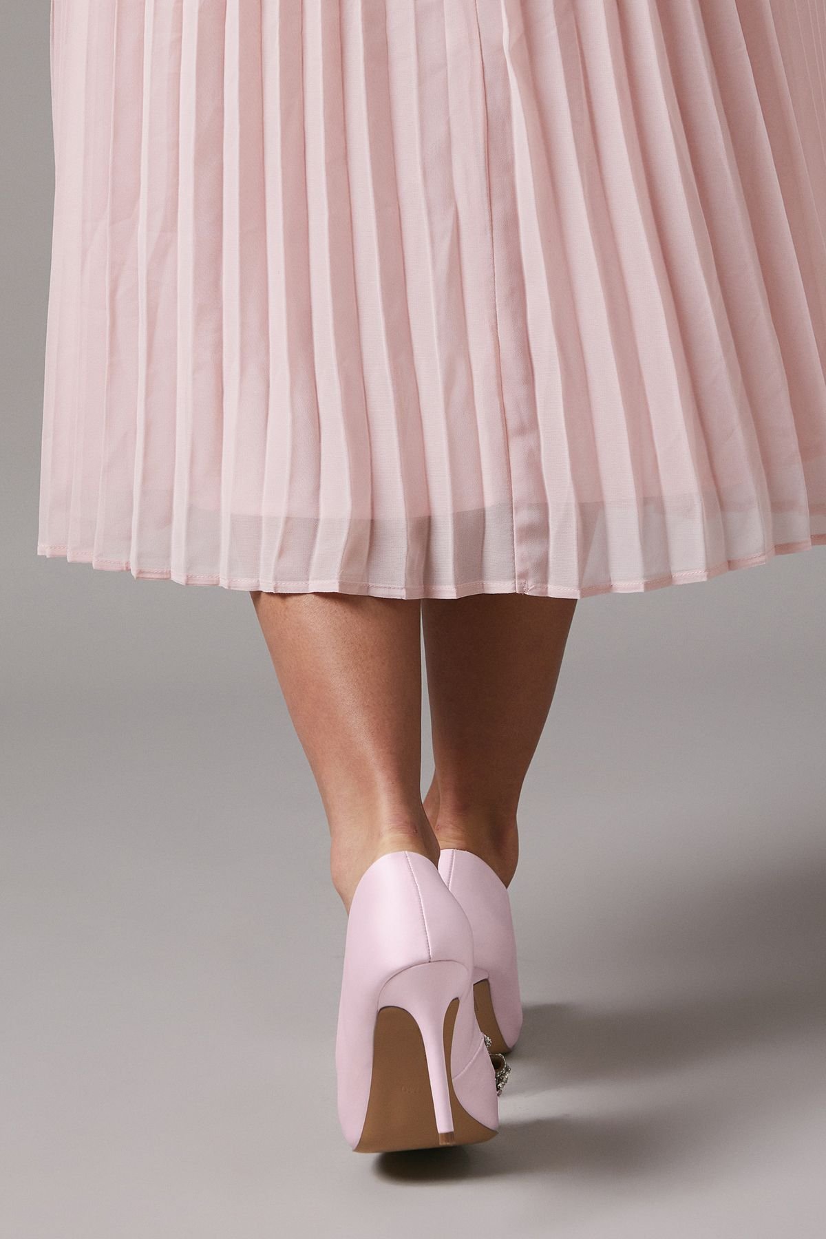 Coast Coast Women's Wide Fit Tania Satin Embellished Bow High Heel Stiletto Court Shoes in Ballerina Pink - 3