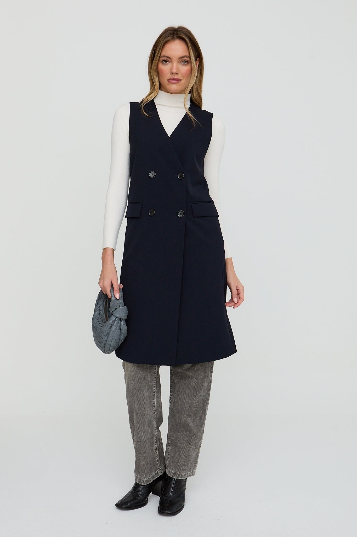 Lily and Lionel Lily and Lionel Women's Myra Sleeveless Long Jacket In Black - 3