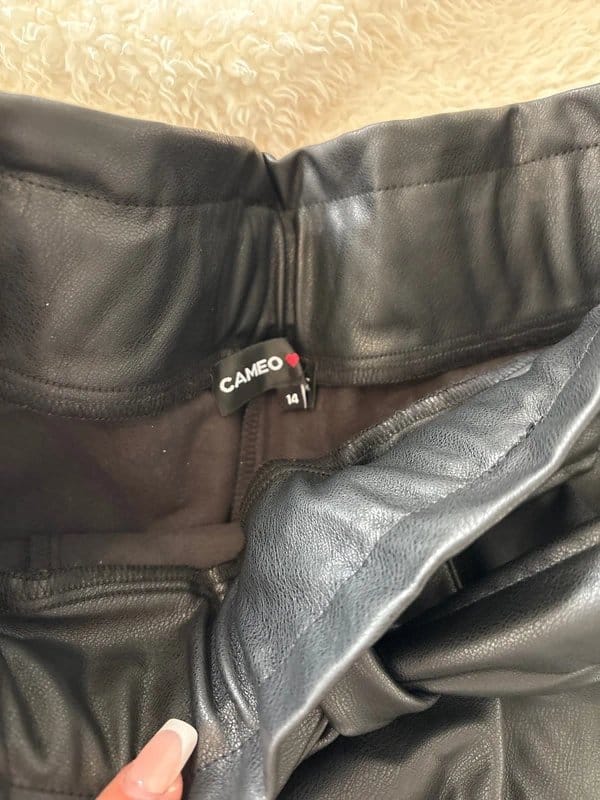 New Look Leather look shorts - 1