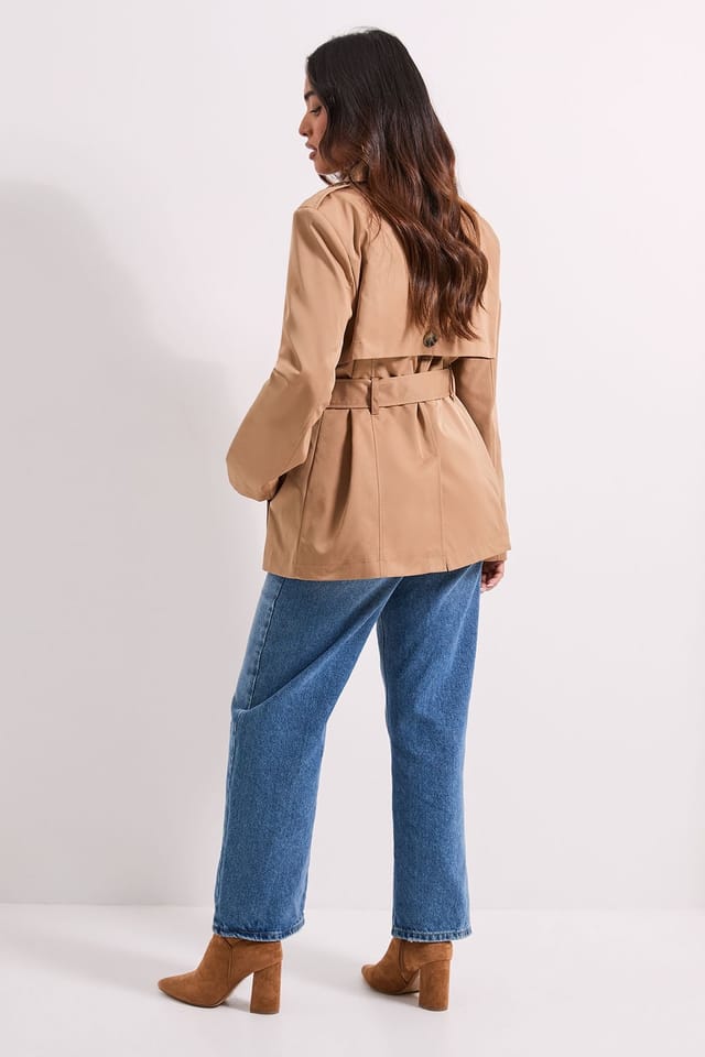 Dorothy Perkins Dorothy Perkins Women's Petite Double Breasted Belted Trench Coat in Camel - 3