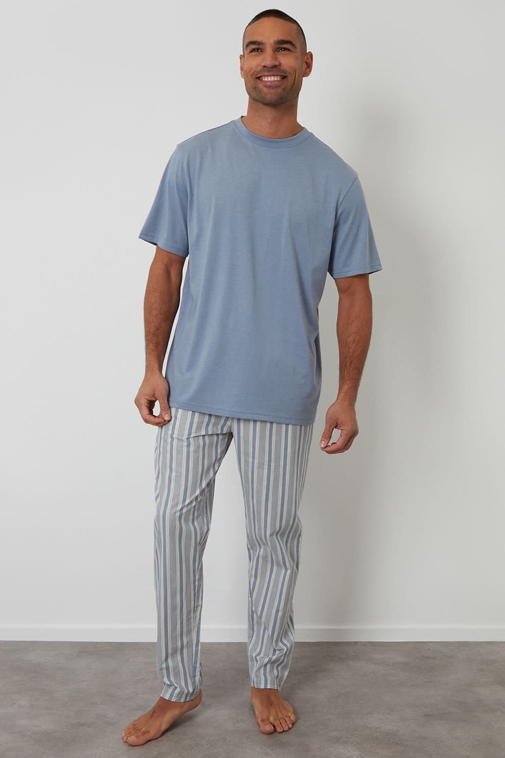 Threadbare Threadbare Men's Pyjama T-Shirt & Stripe Bottoms Set in Blue