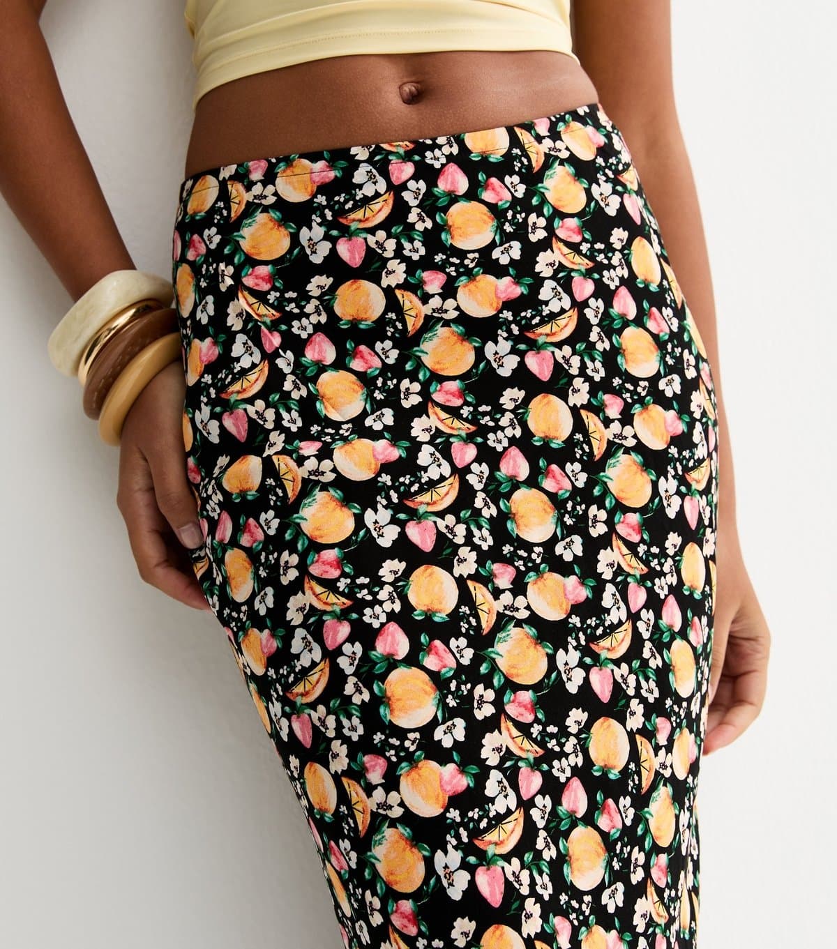 New Look Women's Black Fruit Print Bias Cut Midi Skirt New Look