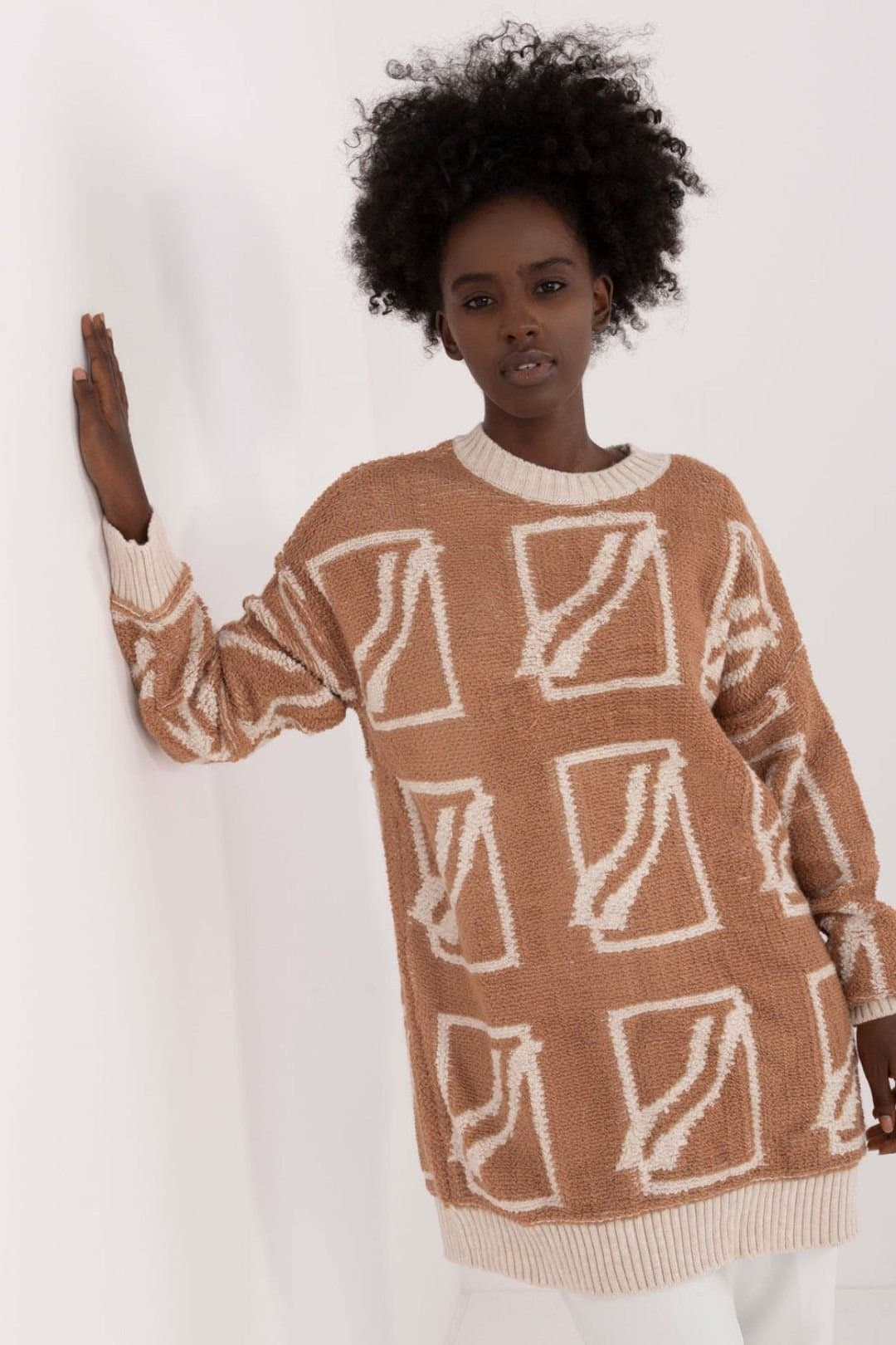 Love Lace Love Lace Women's Elongated Acrylic Wool Print Sweater in Camel