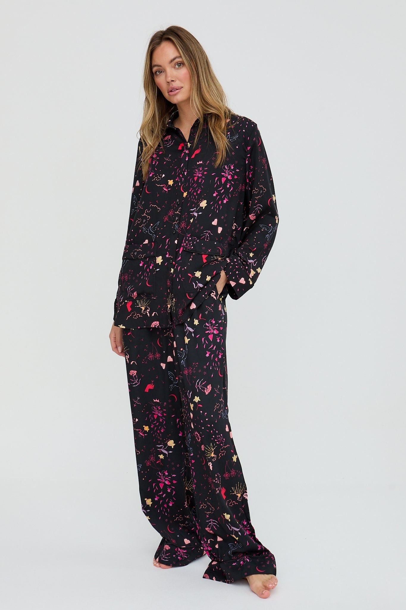Lily and Lionel Lily and Lionel Women's Evie Long Sleeve Love Letter Print Pyjama Set In Black - 4