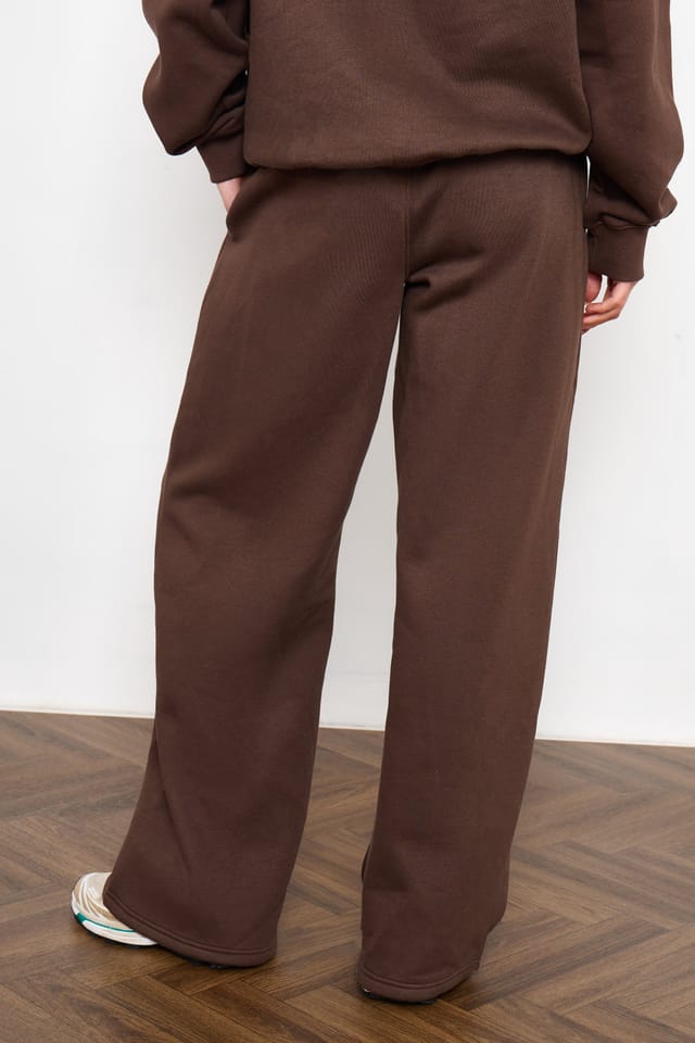 Kaiia Kaiia Slogan Wide Leg Joggers Bitter Chocolate & Butter Yellow - 3