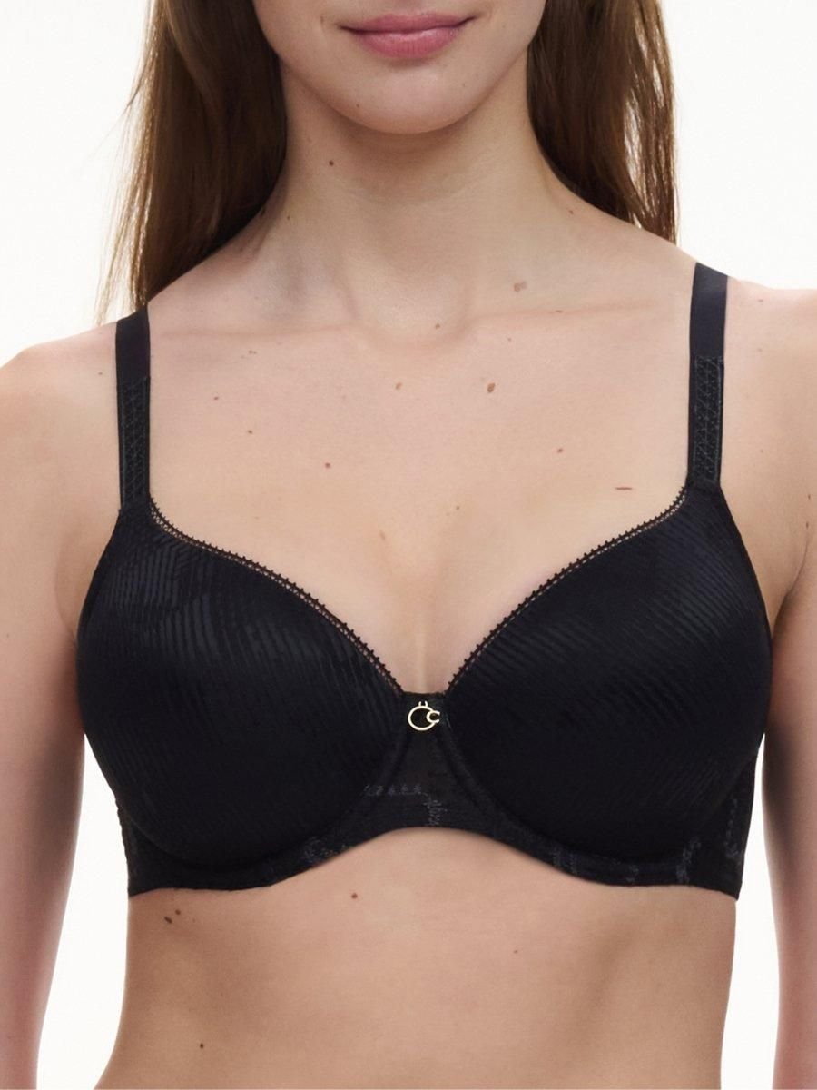 Chantelle Chantelle Women's Intrigue Memory Foam T-Shirt Bra in Black - 4