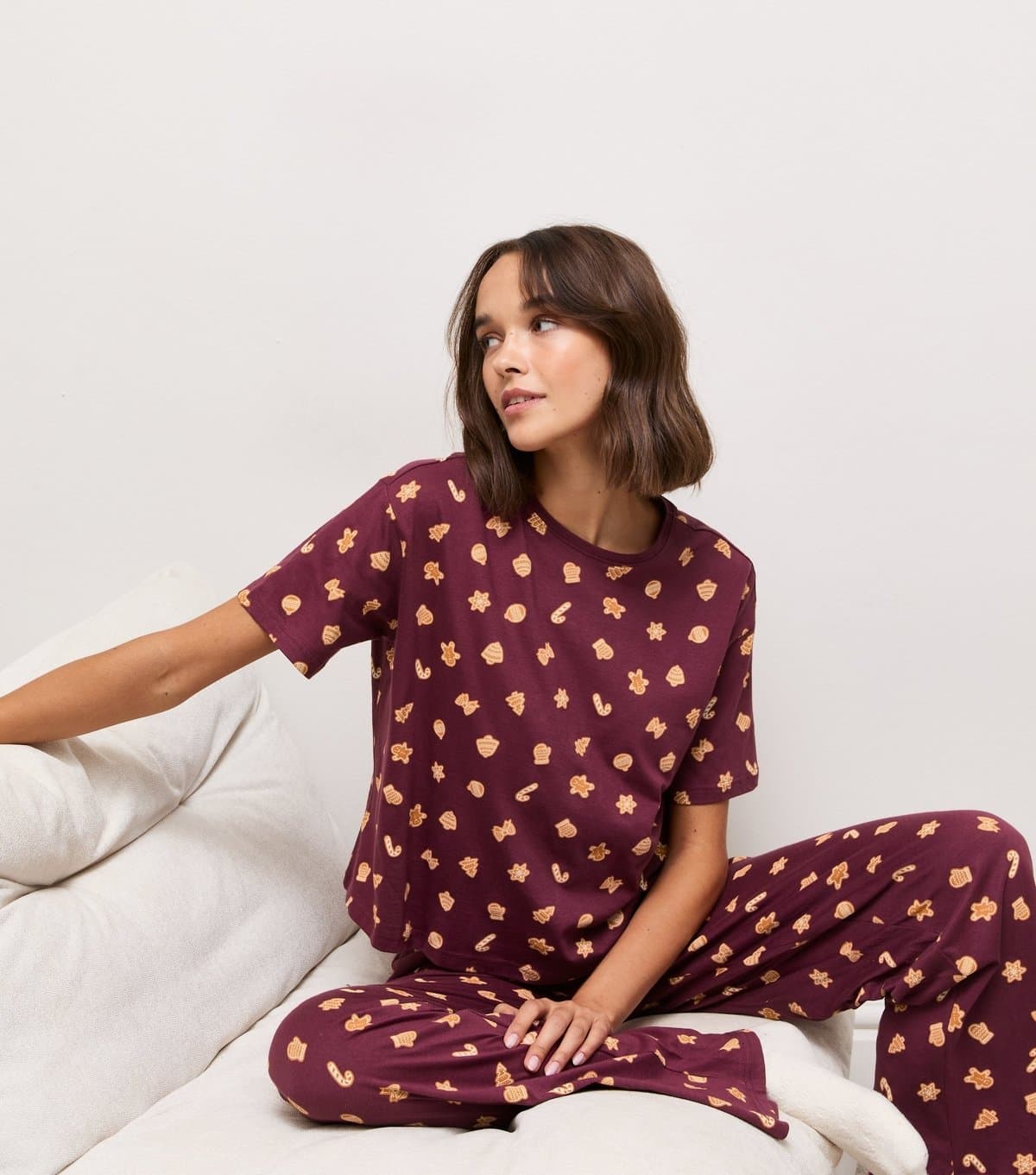 New Look Women's Dark Burgundy Gingerbread Patterned Wide Leg Trousers Pyjama Set New Look