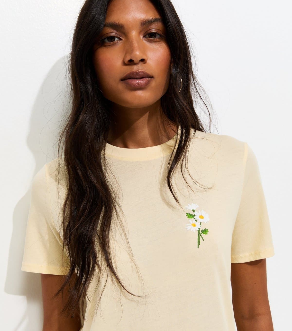 New Look New Look Light Yellow Cotton Embroidered Daisy T-Shirt