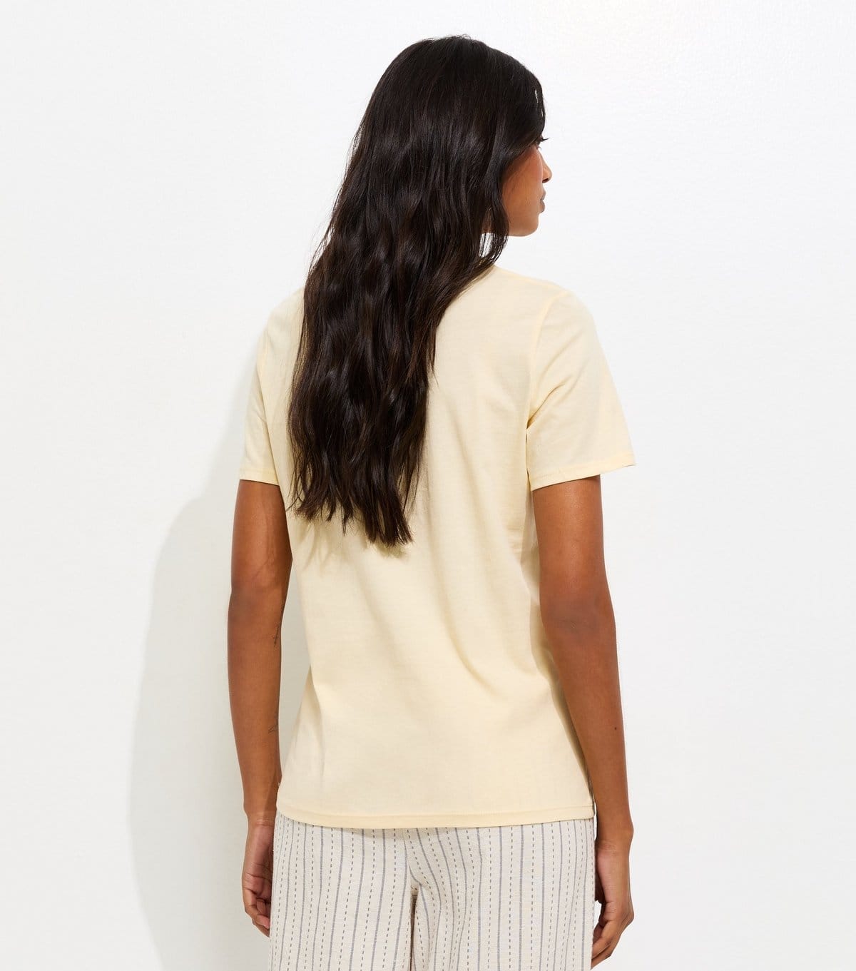 New Look Women's Light Yellow Cotton Embroidered Daisy T-Shirt New Look - 4