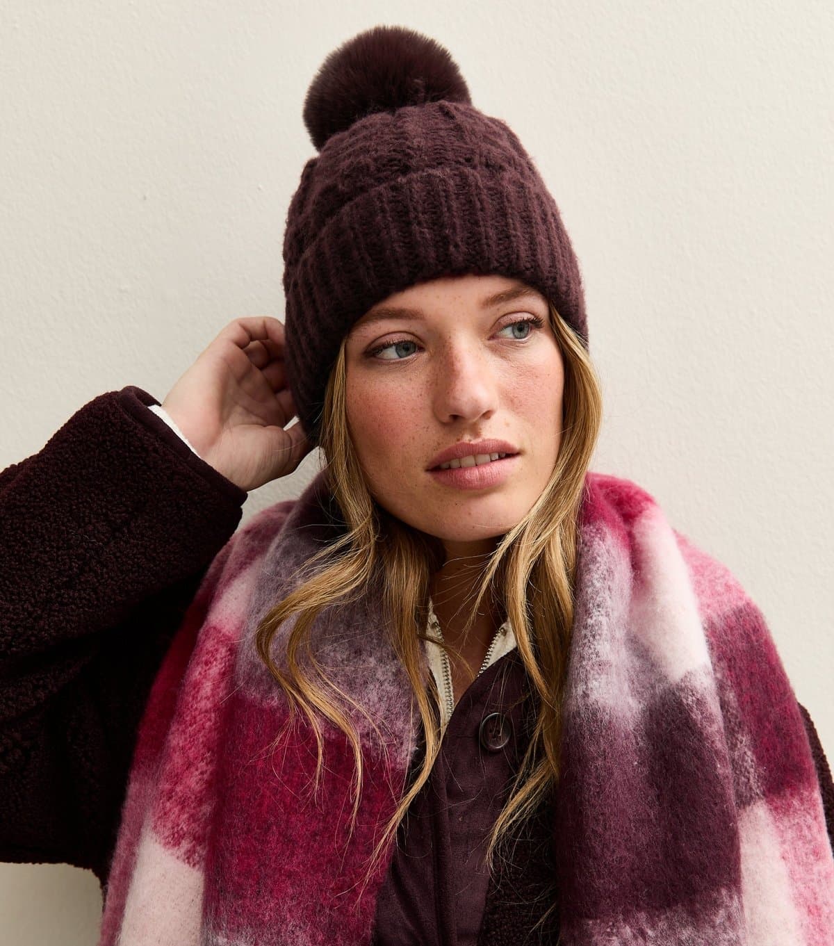 New Look New Look Dark Burgundy Cable Knit Faux Fur Pom Pom Bobble Hat