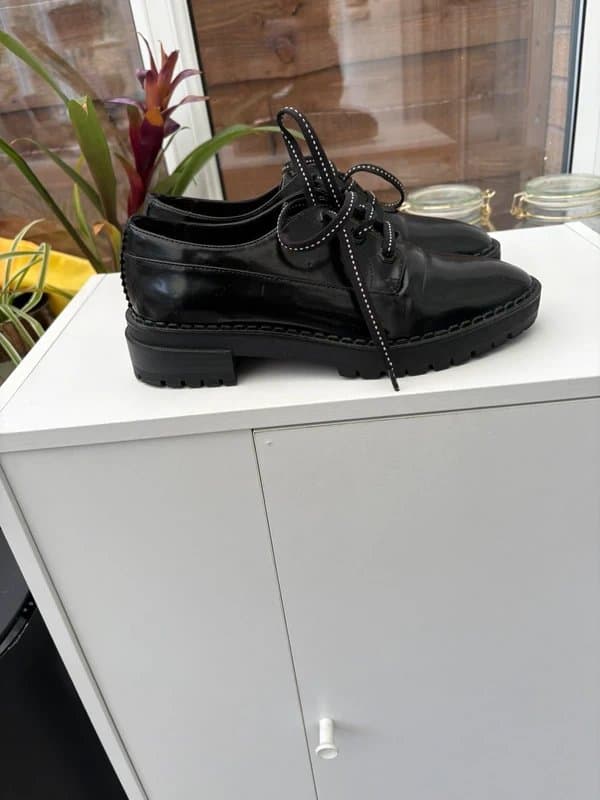 Bershka Bershka Women Black brogue like shoe