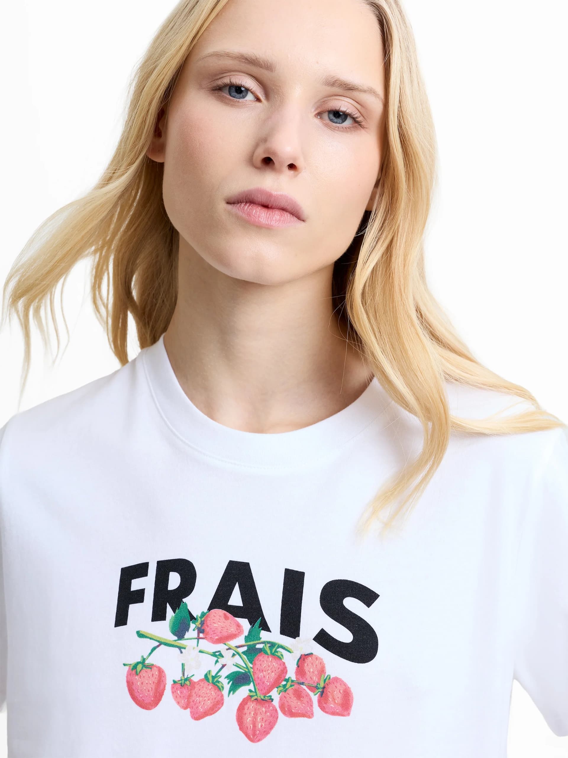 French Connection Strawberry Peached Cotton White Graphic T-Shirt Linen White