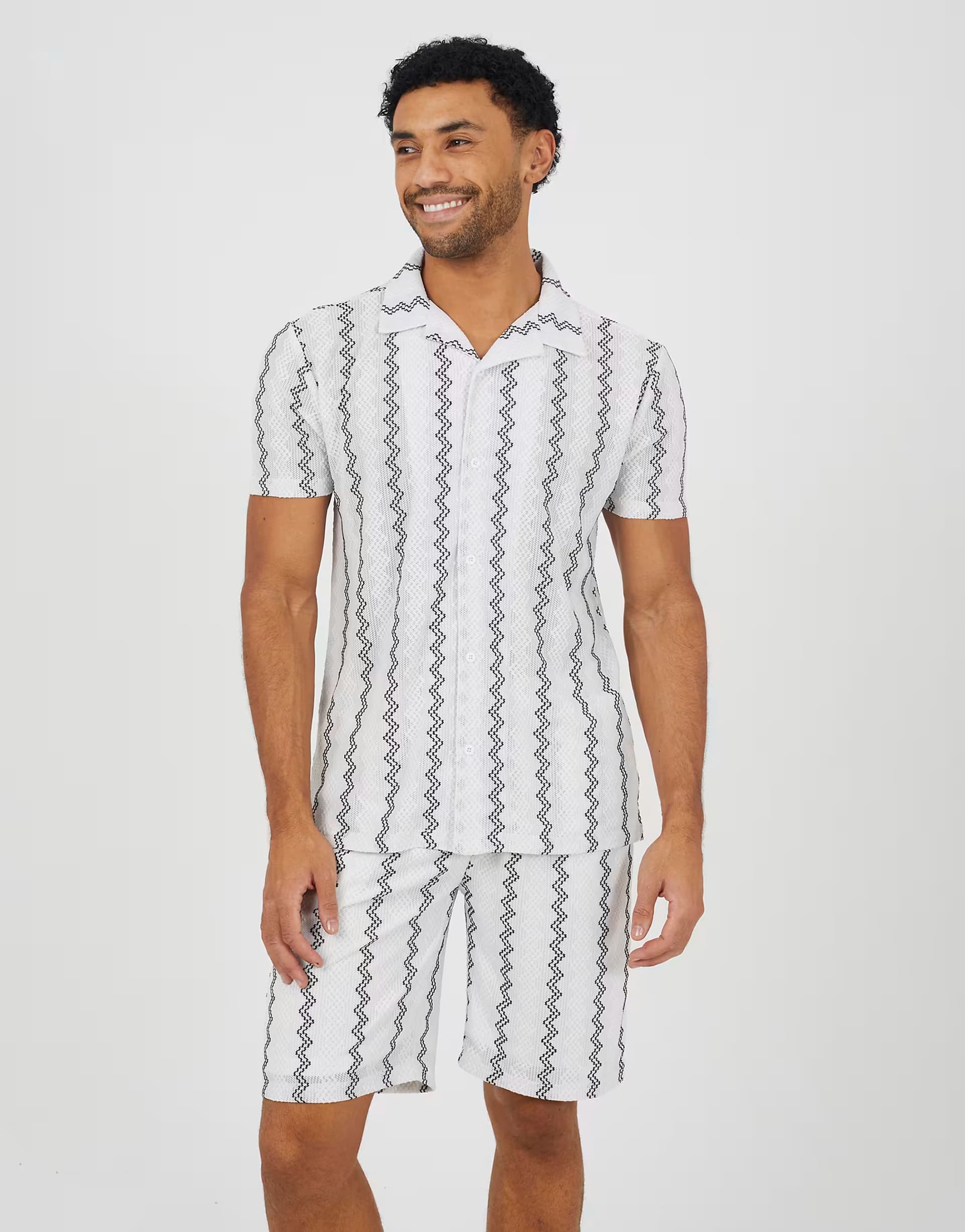 ASOS Brave Soul Wavy stripe revere collar short sleeve shirt in white