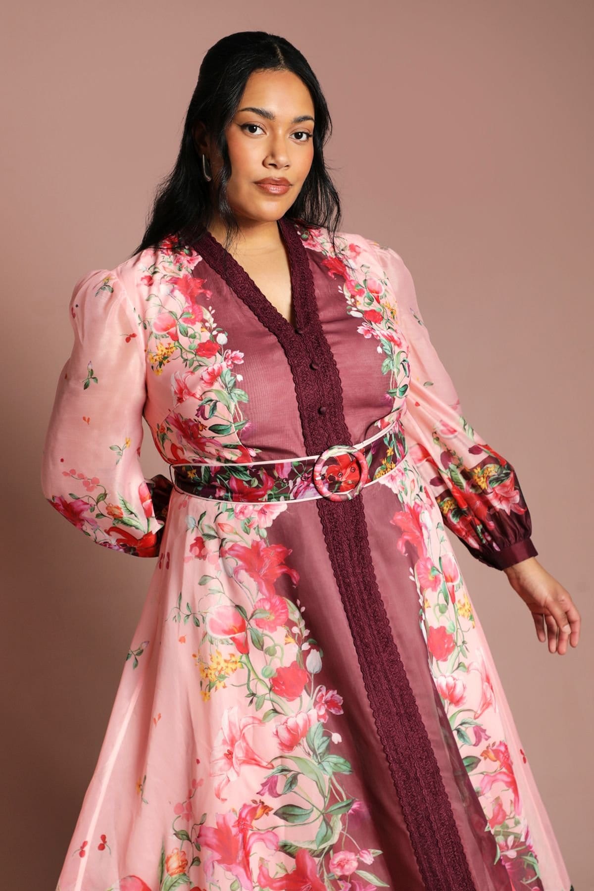 Coast Coast Women's Plus Long Sleeve Organza Midi Dress With Belt in Pink - 4