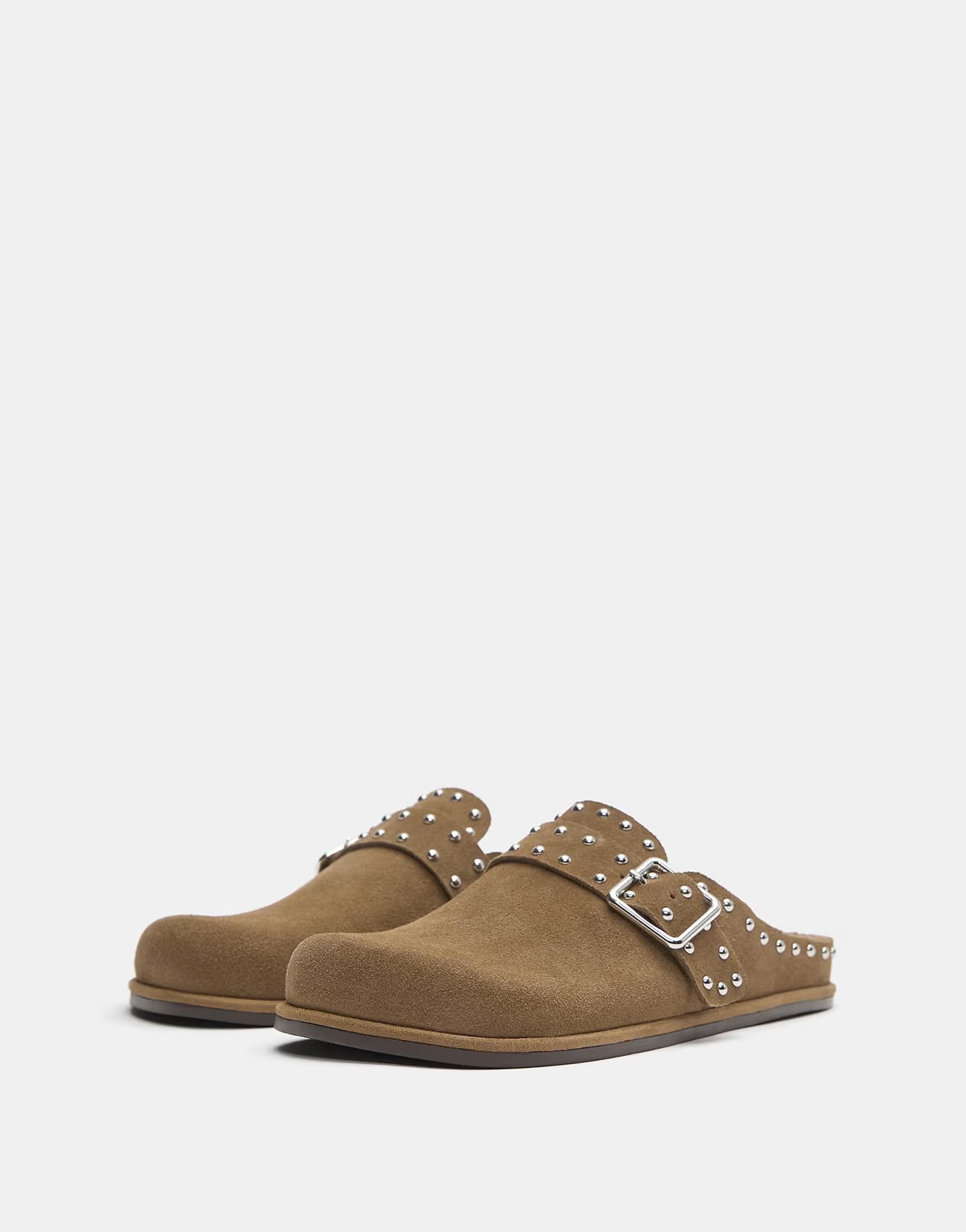 ASOS Pull&Bear Leather clogs in sand