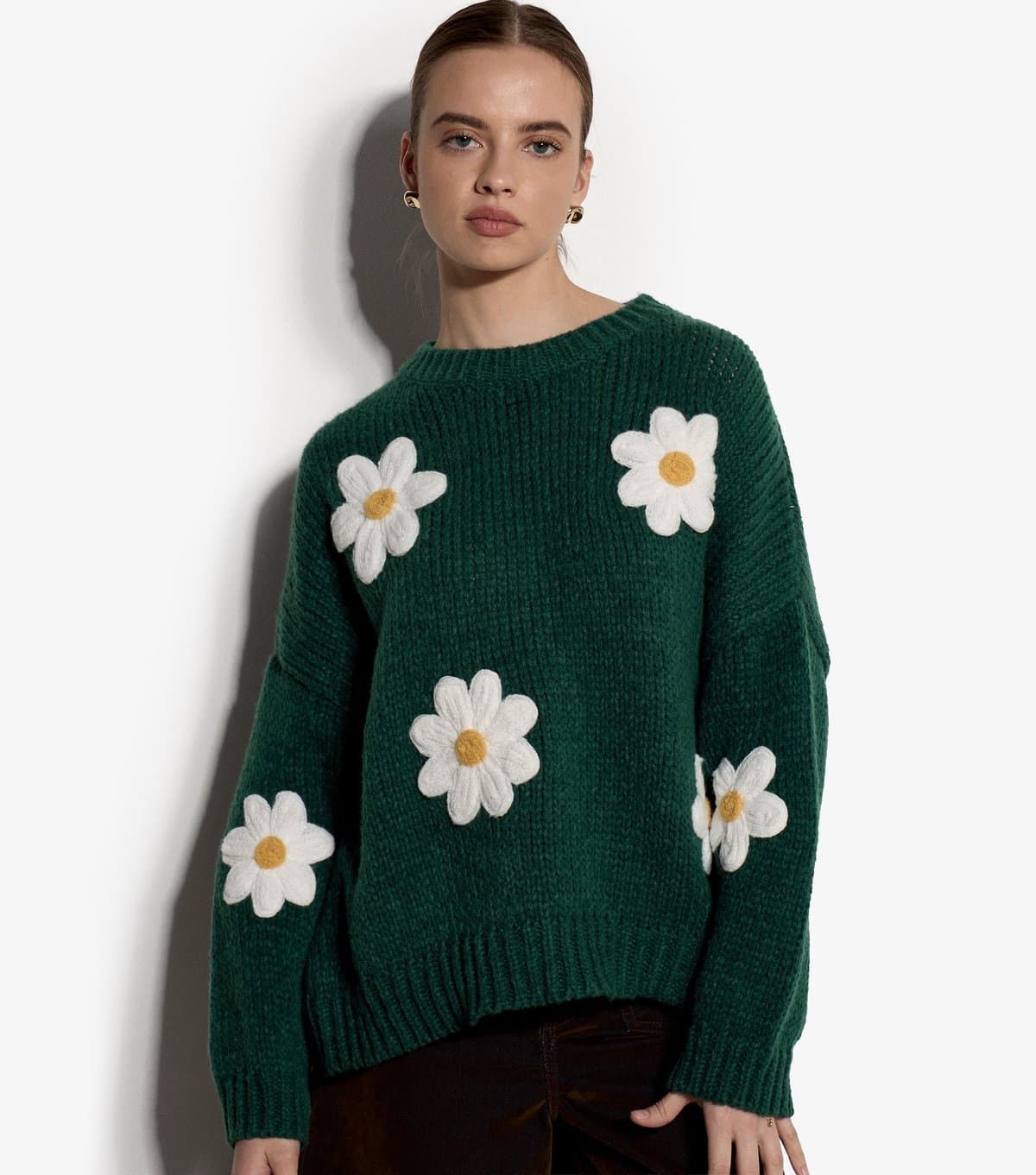 Apricot Women's Green Embroidered Daisies Jumper Apricot New Look