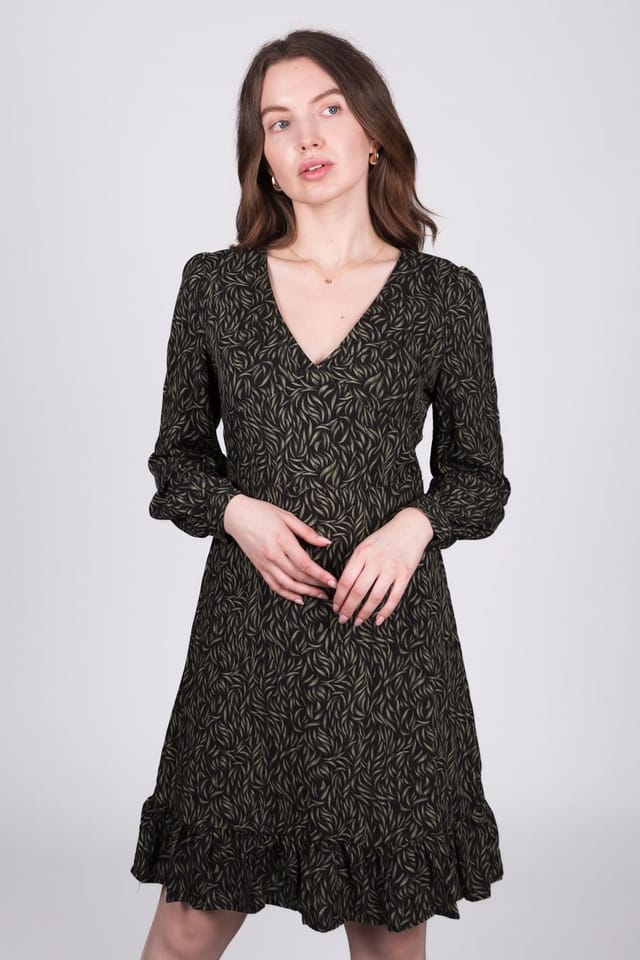 SOLO SOLO Women's Leaf Print V-Neck Dress in Green - 2